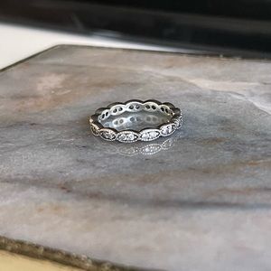 Pandora Ring